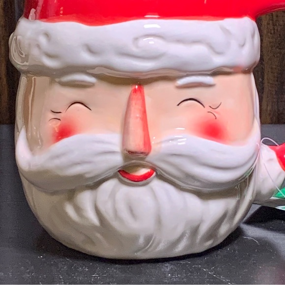 Blinking Santa Claus 26oz Ceramic Christmas Mug - Picture 4 of 10